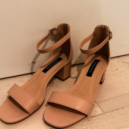 Tsoukalas Shoes beige sandals size 37 like new