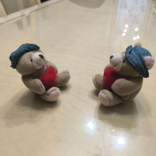 Set of 2 teddy bears with heart like new