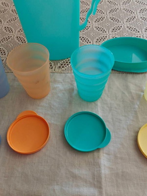 Tupperware jug with 4 glasses 2Lt and 330ml new