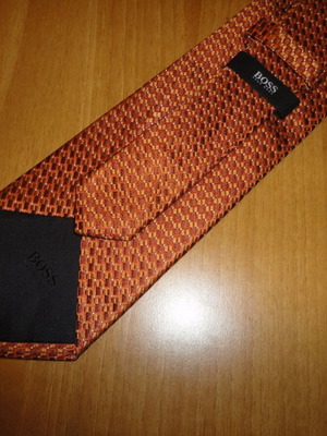 Hugo Boss original tie like new, brown