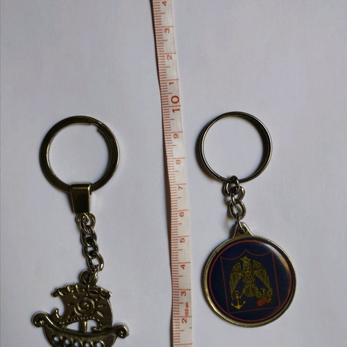 Keychains used, boat and Spetses flag, set of 2 pieces