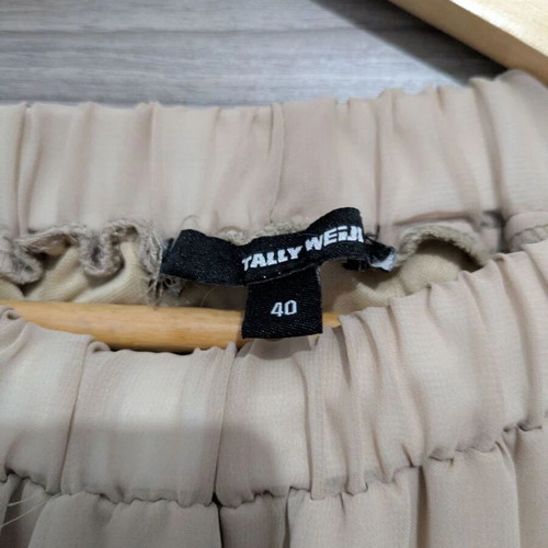 Tally Weijl long beige skirt like new with tulle and lining size L