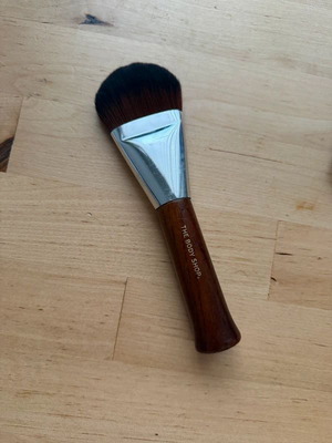 The Body Shop brush like new for mask or foundation