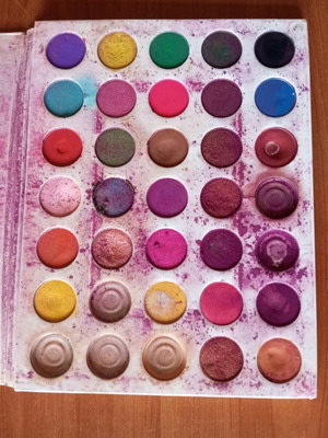 Thang palette with 45 colors used