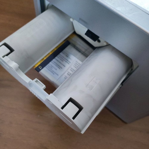 Olympus P10 photo printer like new, compact