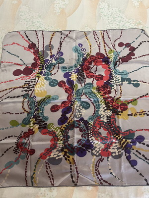Silk scarf like new, gray