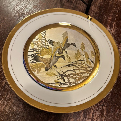 Decorative porcelain wall plate Japan like new