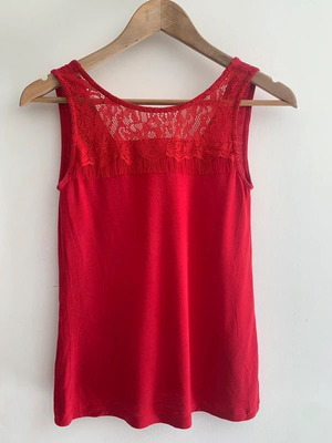 Vero Moda red top XS