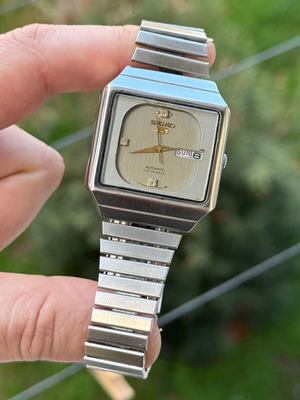 Seiko 5 men's watch used, stainless steel automatic with sapphire