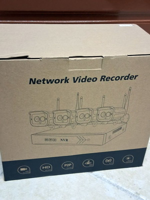 SRIHOME NVS001 8-канален NVR с четири безжични водоустойчиви камери 1080p
