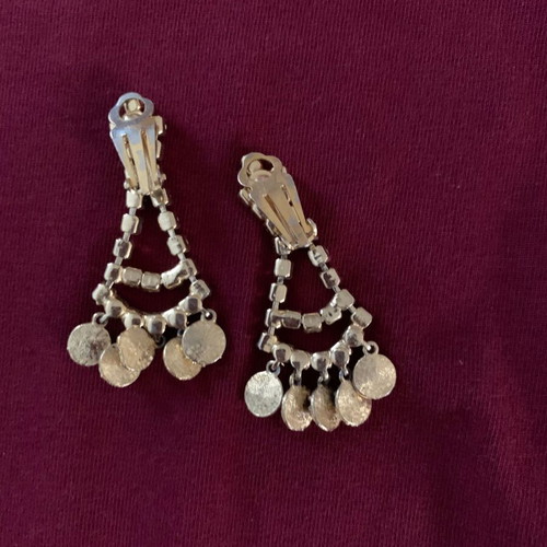 Vintage gold earrings with ruby stones like new