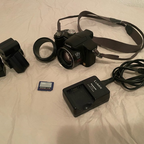 Panasonic Lumix DMC-FZ8 used camera with Leica lens and 12x optical zoom