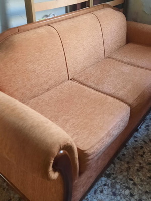 Sofa set vintage style with 3-seater sofa and 3 armchairs like new