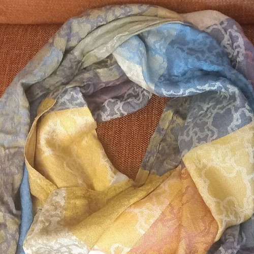 Tous scarf shawl like new, multicolored