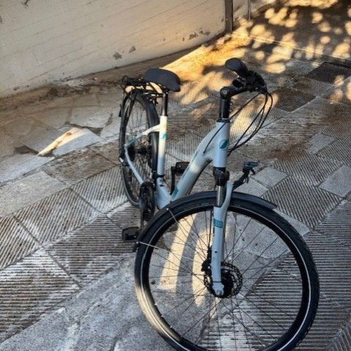 Ideal Ezigo 2024 city bike like new, women's, disc brakes, front suspension