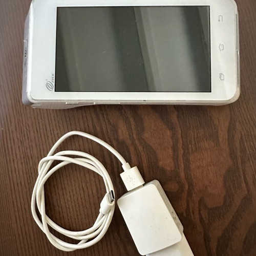 Pos Cardlink wireless in like new condition with original charger