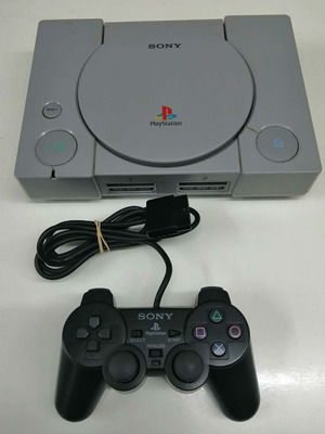 PlayStation 1 Fat 9002 κονσόλα για ανταλλακτικά ή επισκευή με χειριστήριο μεταχειρισμένη