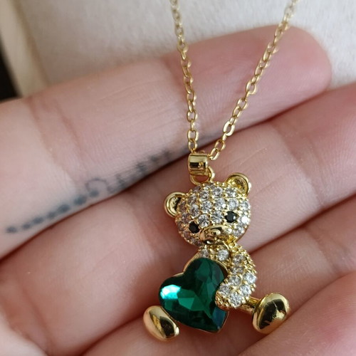Teddy bear necklace like new, stainless steel with zircon
