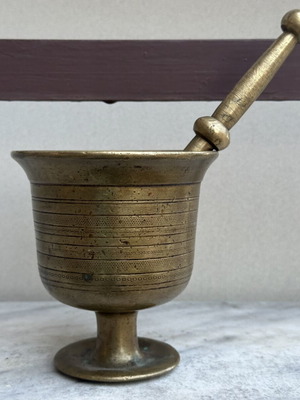 Vintage Bronze Mortar and Pestle used, 1kg, 11.5x10cm and 18cm
