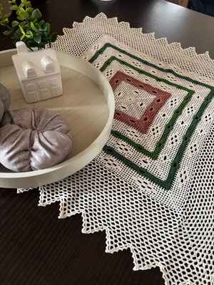 Crochet square like new, handmade 57x57 cm