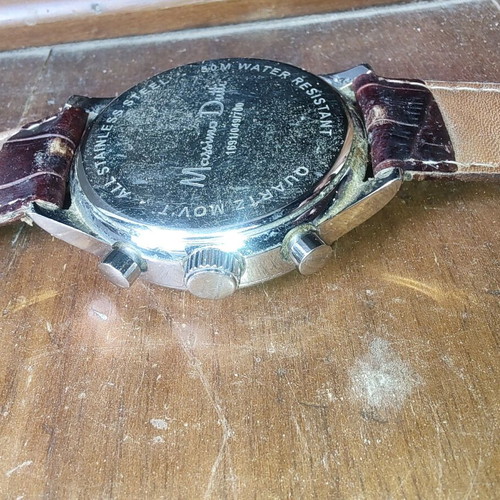 Two branded wristwatches like new