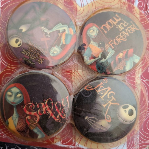 Nightmare Before Christmas button badge pack like new, 4 pieces 38mm