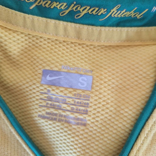 Brazil 2010 jersey size small new, authentic