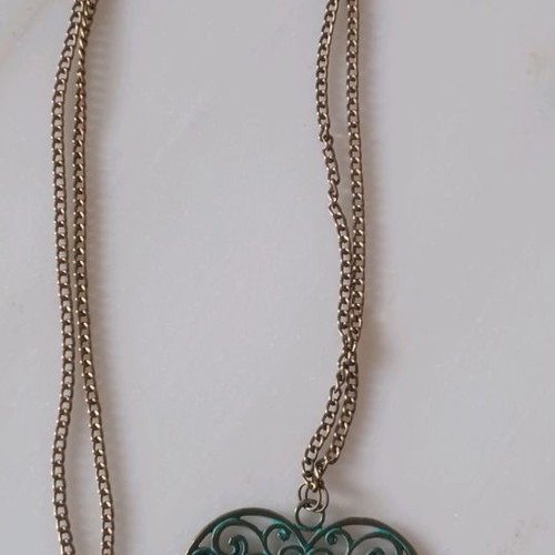 Heart necklace used