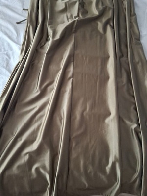 H&M satin skirt one size in olive color