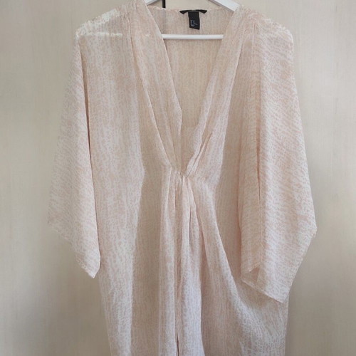H&M airy top like new, size L