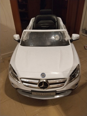 Mercedes Benz GLA Class 12V electric kids car used