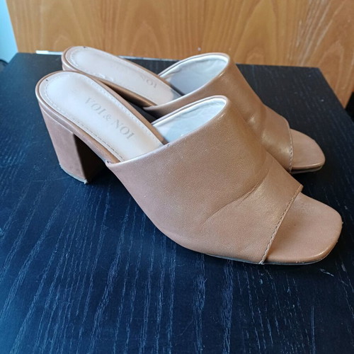 Voi & Noi women's mules used, camel, size 38
