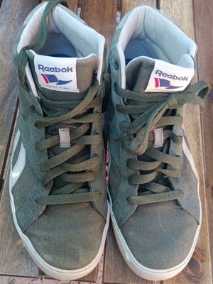 Reebok casual shoes size 42 used, green