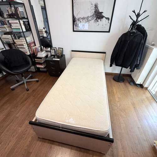 Neoset single bed with 91x200cm double-sided mattress