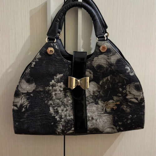 Elizabeth George handbag like new, black and white