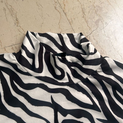 Shein Black and White Zebra Print T-Shirt Size XL Like New