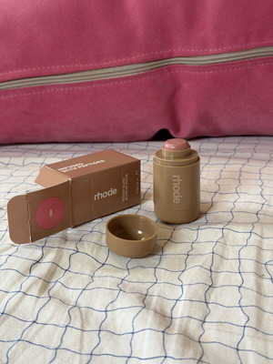 Rhode Piggy Pocket Blush new unused