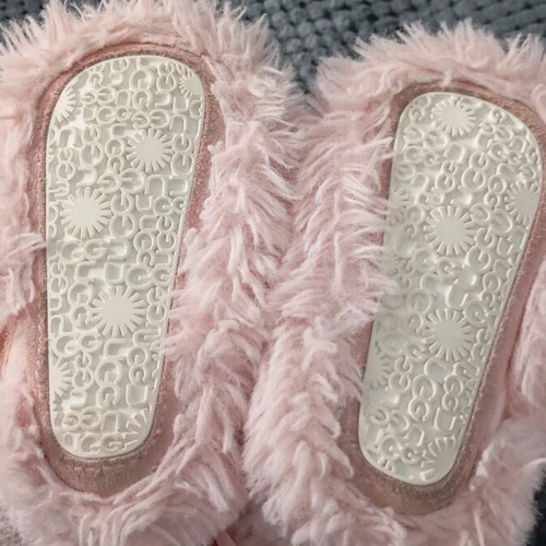 Ugg baby shoes like new
