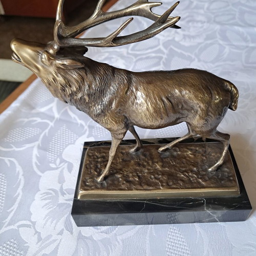 Bronze deer on marble base, late 20th century Germany