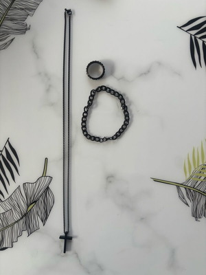 Necklace, bracelet and ring combo new, black