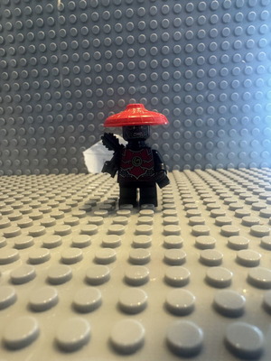 Lego Minifigure Ninjago Stone Army Scout like new, yellow face, black quiver