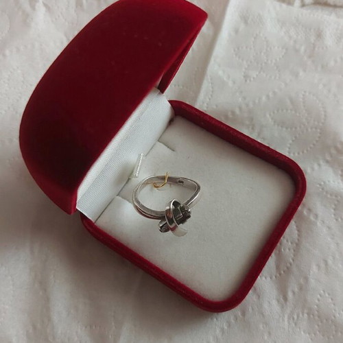 Silver ring used, discreet and beautiful No 7