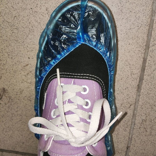 Disposable shoe covers new, pack of 50 pieces