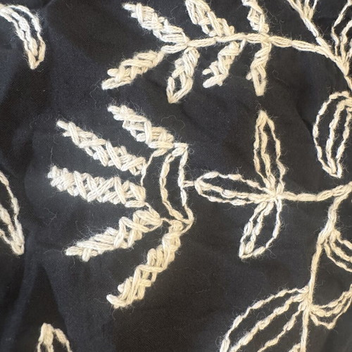 Zara embroidered crop top size M like new, black with white floral