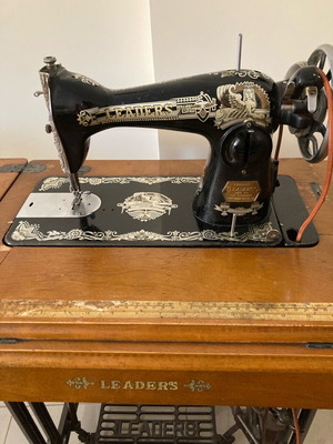 Leaders vintage sewing machine used, functional, decorative