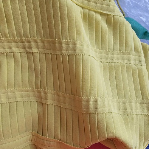 Yellow pleated dress Massimo Dutti size 38 like new