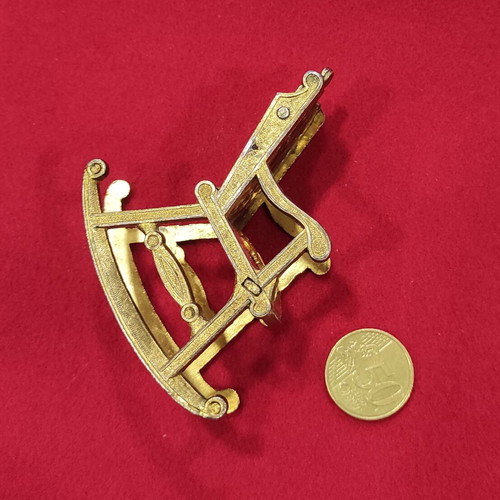 Gold-plated metal souvenir from 1960s London airport, like new