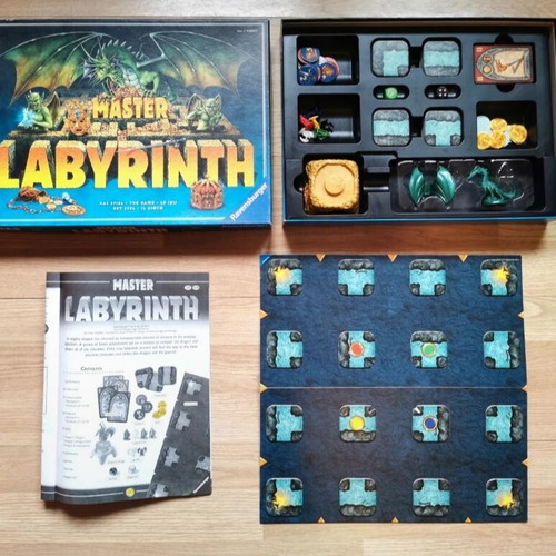 Labyrinth Master board game 2007 like new