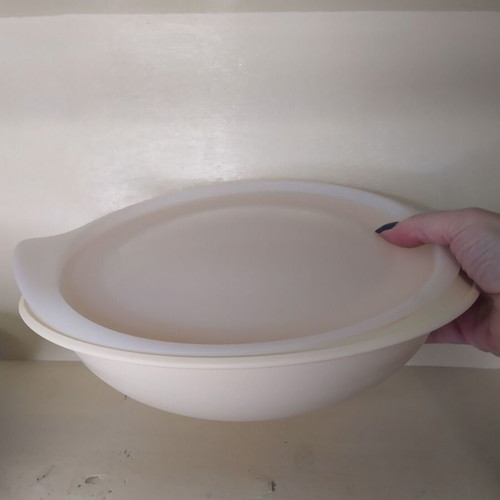 Vintage Tupperware Duo Server 2.1 lt thermo bowl