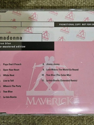 Madonna True Blue Re-Mastered Edition CD like new, pop